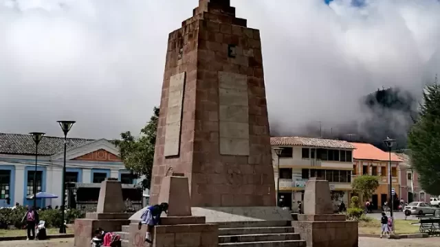 Cultura-Monumento-Mitad-del-Mundo-Calacalí