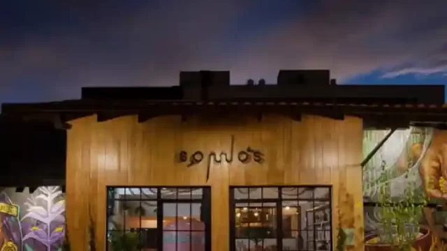 EXTERIOR-RESTAURANTE-SOMOS