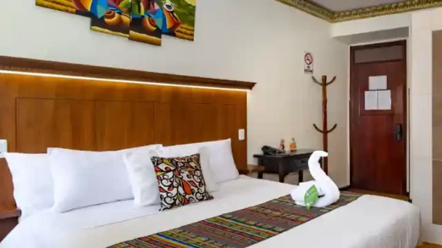 HABITACIÓN-HOTEL-FRIENDS-ROOF-TOP