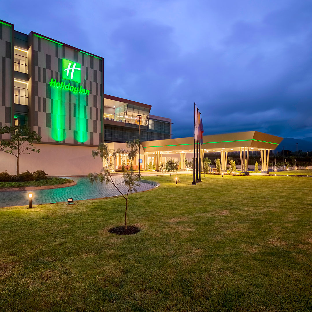HolidayInn-4